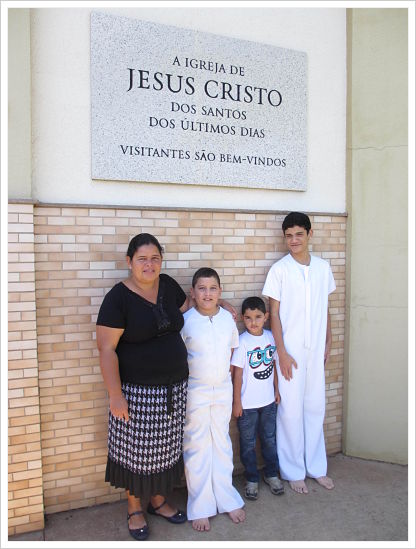 Henrique and his family.